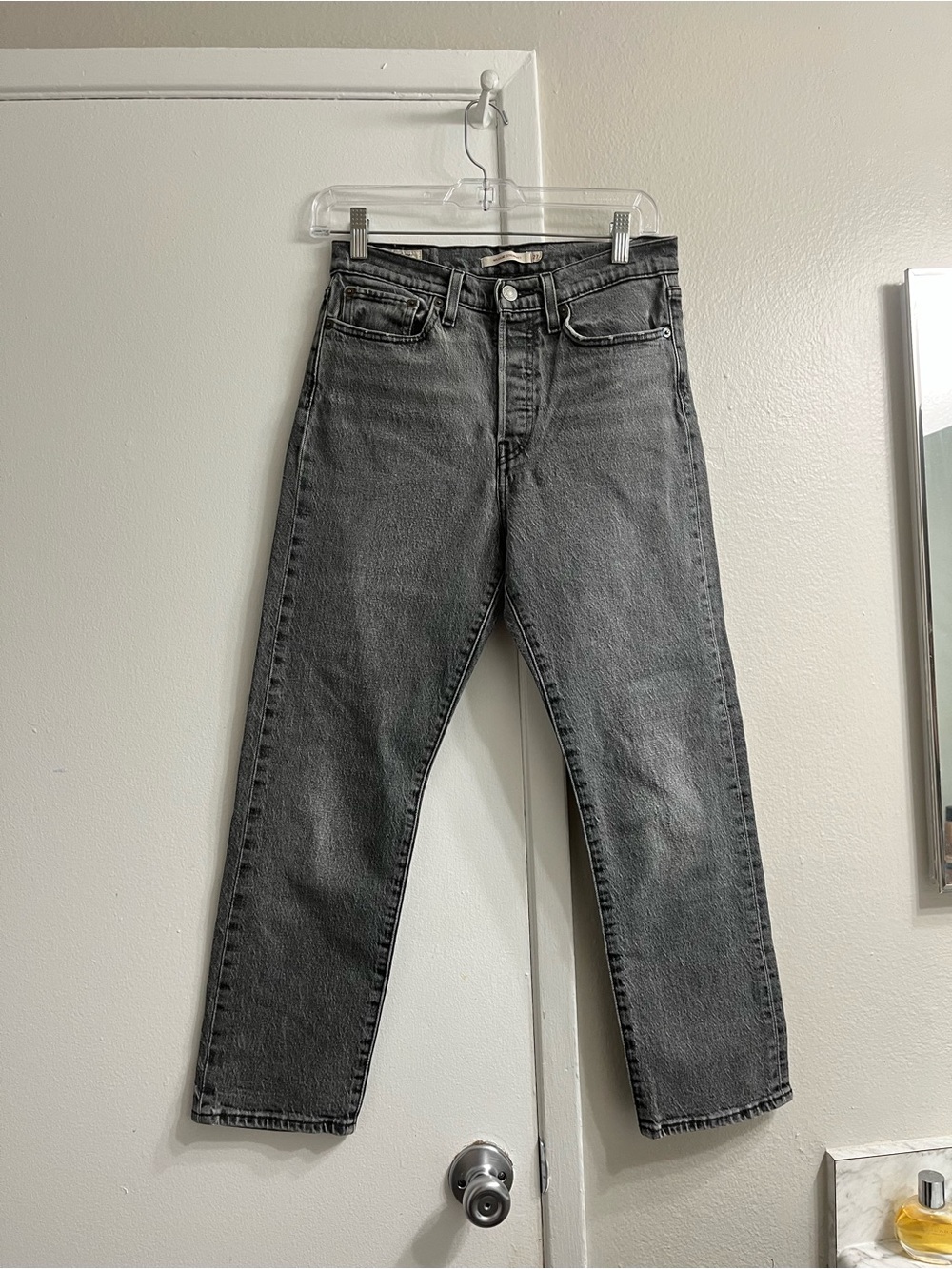 Levi's Women's Gray Straight-Leg Jeans